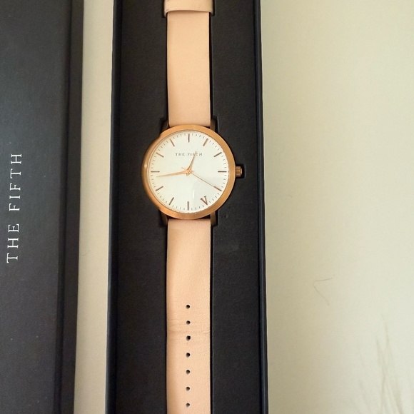 NWOT The Fifth Rose Gold Watch - Picture 3 of 8